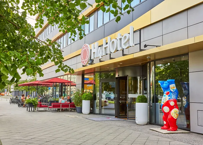 Отель H4 Alexanderplatz 4*