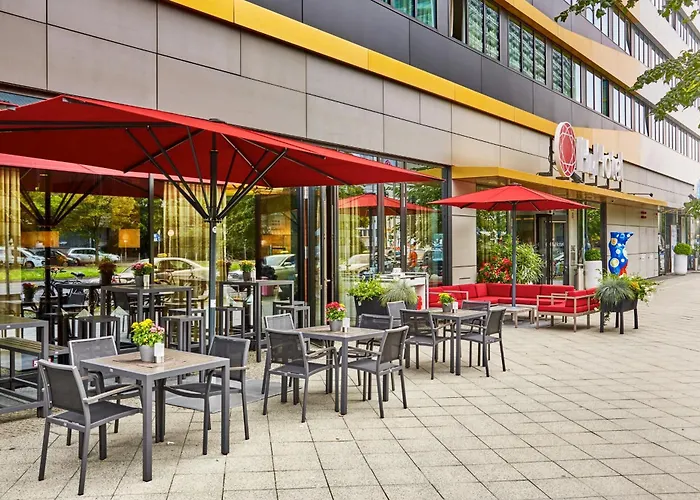 Отель H4 Alexanderplatz 4*