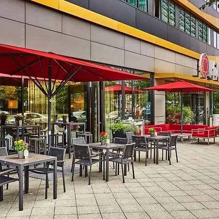 Otel H4 Alexanderplatz 4*