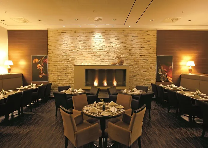 H4 Alexanderplatz Hotel 4*