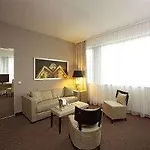 H4 アレクサンダープラッツ 4*