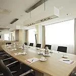 Hotel H4 Alexanderplatz 4*