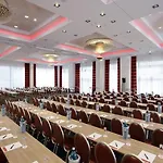 Hotel H4 Alexanderplatz 4*