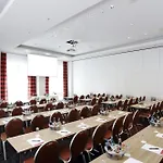 Hotel H4 Alexanderplatz 4*