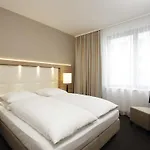 H4 Alexanderplatz Hotel 4*