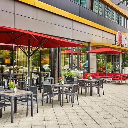 Hotel H4 Alexanderplatz 4*