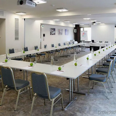 H4 Alexanderplatz Hotel 4*