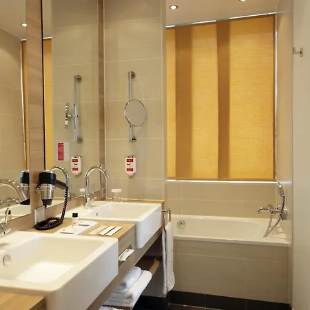 H4 Alexanderplatz 4* Berlin