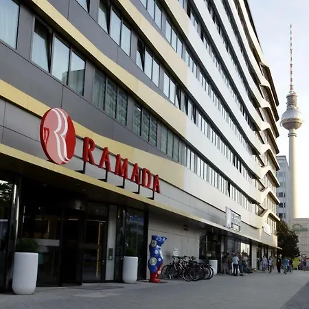 H4 Alexanderplatz Hotel 4*