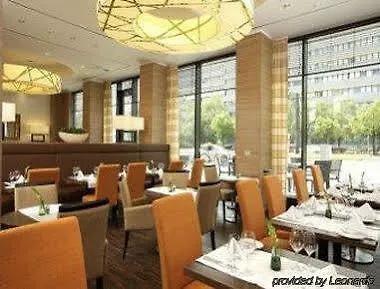 H4 Alexanderplatz Otel Berlin