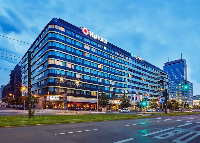 H4 Alexanderplatz Hotell 4*